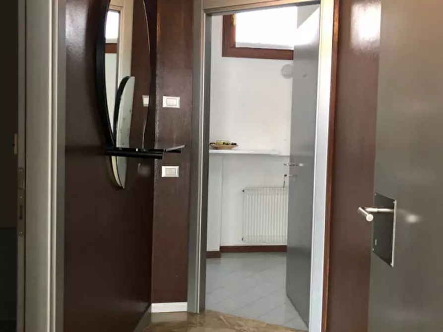 Immagine 10 di Attività commerciale in vendita  in via Santa Eurosia a Piovene Rocchette