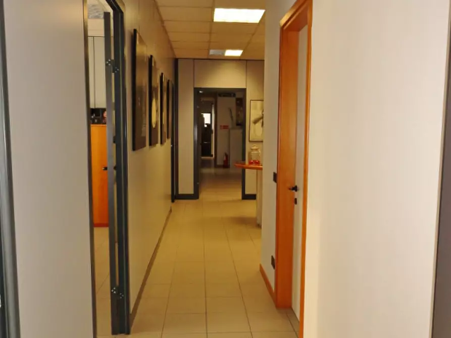 Immagine 10 di Ufficio in affitto  in viale dell'economia a Vicenza
