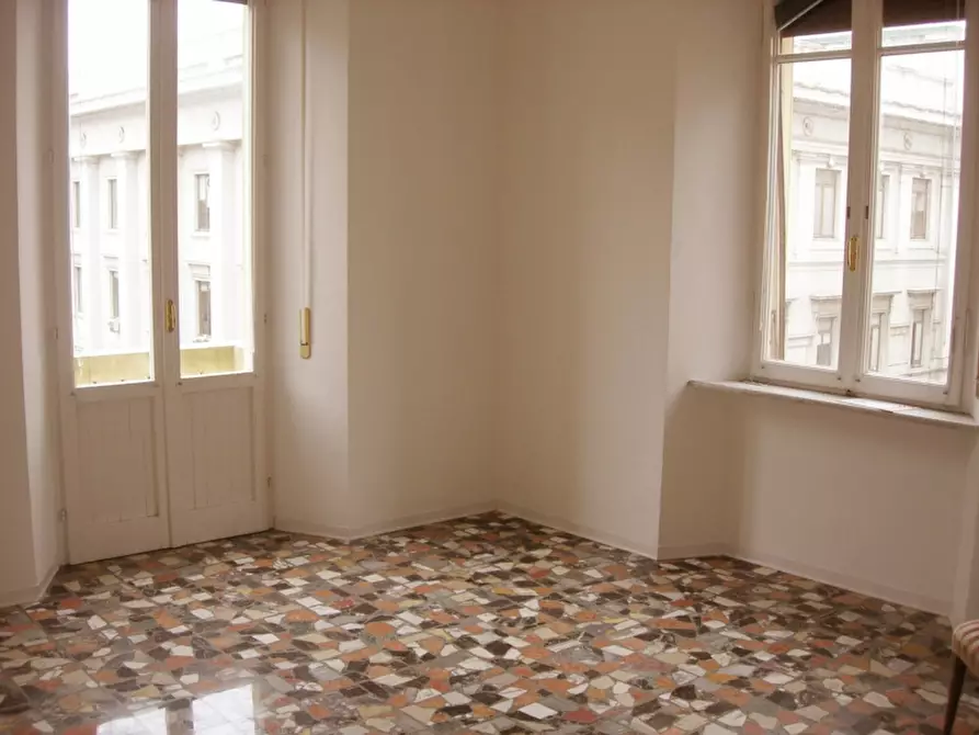 Immagine 25 di Appartamento in vendita  in Via Antonio Giannelli a Ancona