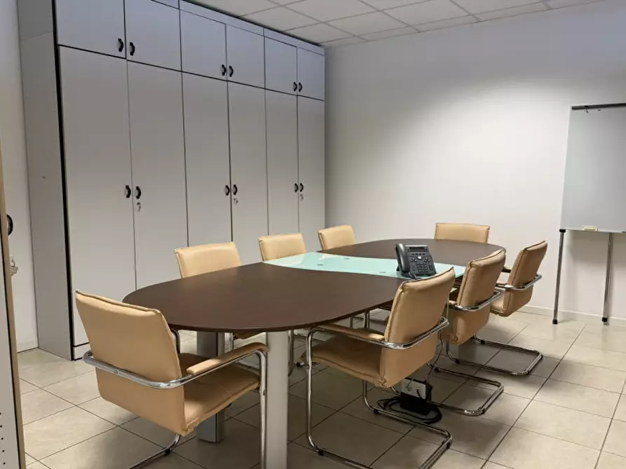 Immagine 1 di Ufficio in affitto  in Via Totti a Ancona