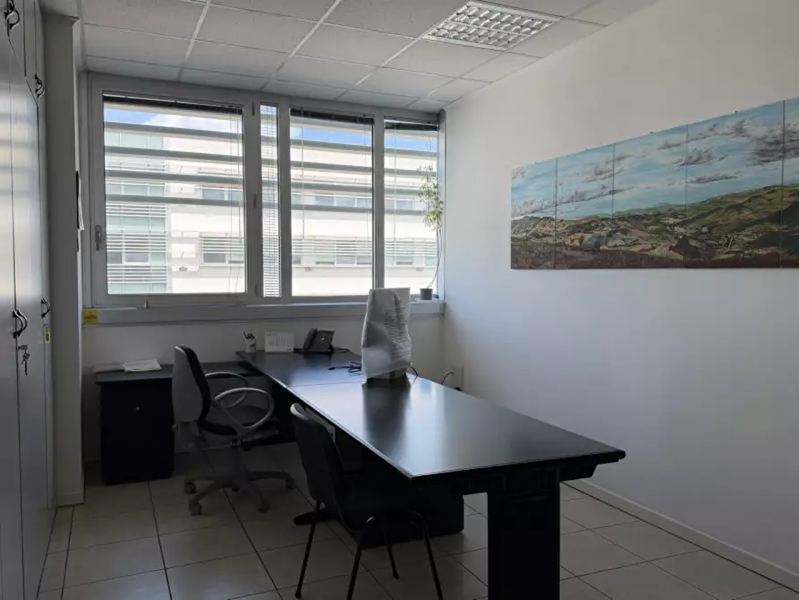 Immagine 5 di Ufficio in affitto  in Via Totti a Ancona
