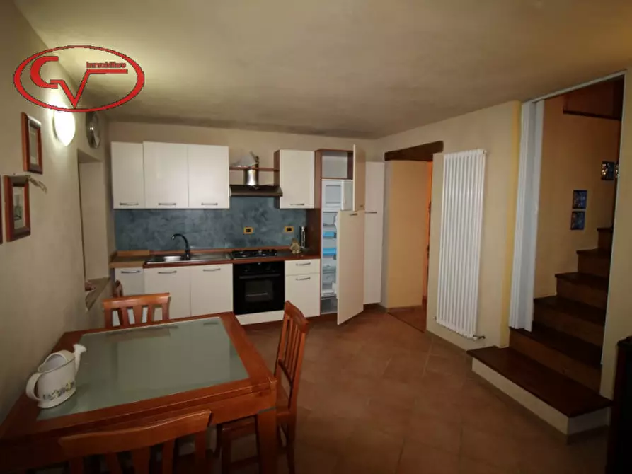 Immagine 1 di Appartamento in vendita  in casale a Loro Ciuffenna