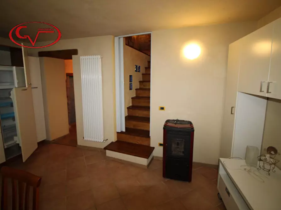 Immagine 4 di Appartamento in vendita  in casale a Loro Ciuffenna