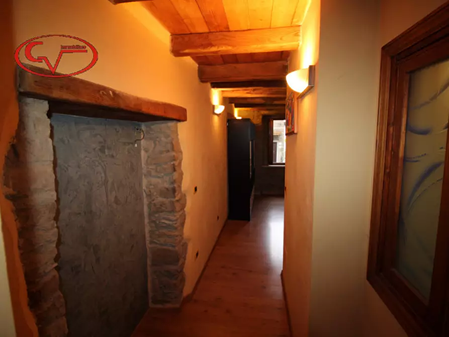 Immagine 5 di Appartamento in vendita  in casale a Loro Ciuffenna