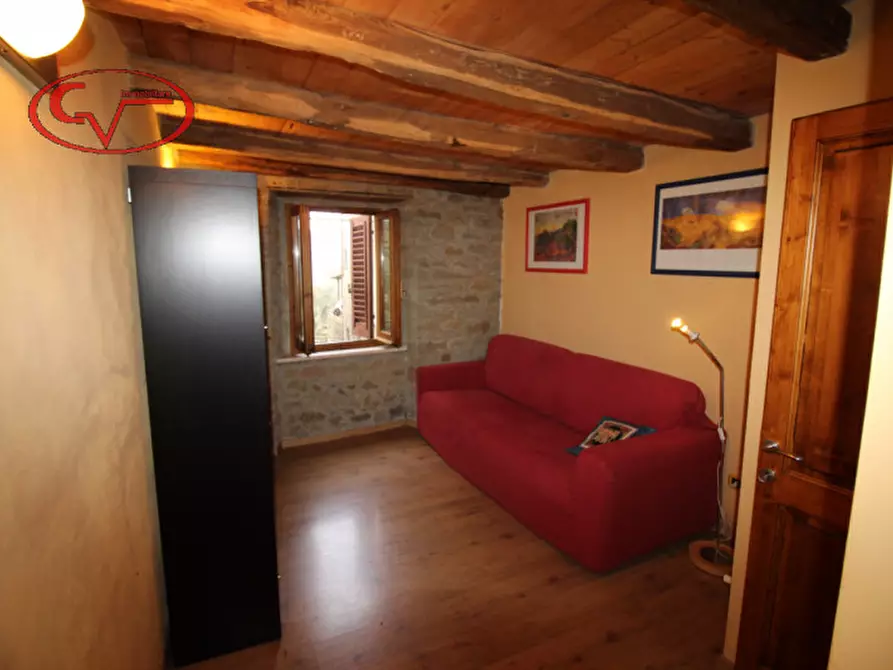 Immagine 6 di Appartamento in vendita  in casale a Loro Ciuffenna