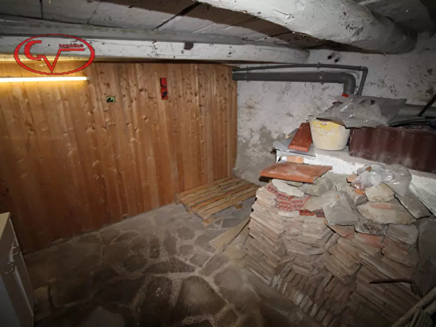 Immagine 16 di Appartamento in vendita  in casale a Loro Ciuffenna