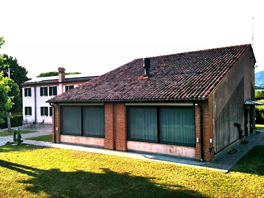 Immagine 2 di Villa in vendita  in Via Padana a Este