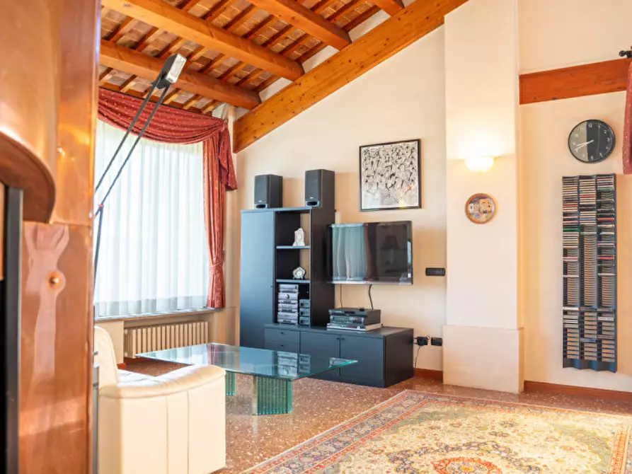 Immagine 11 di Villa in vendita  in Via Padana a Este