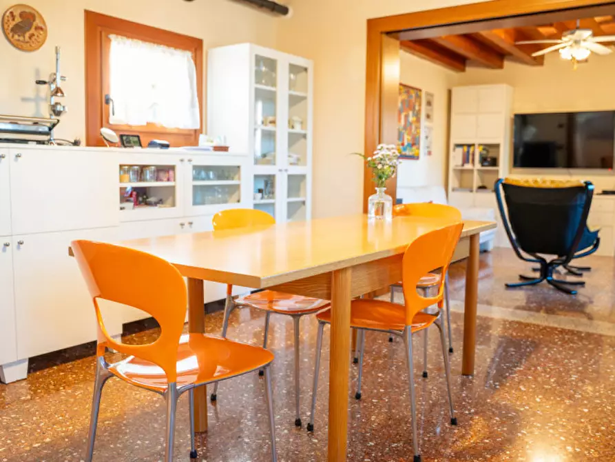 Immagine 18 di Villa in vendita  in Via Padana a Este