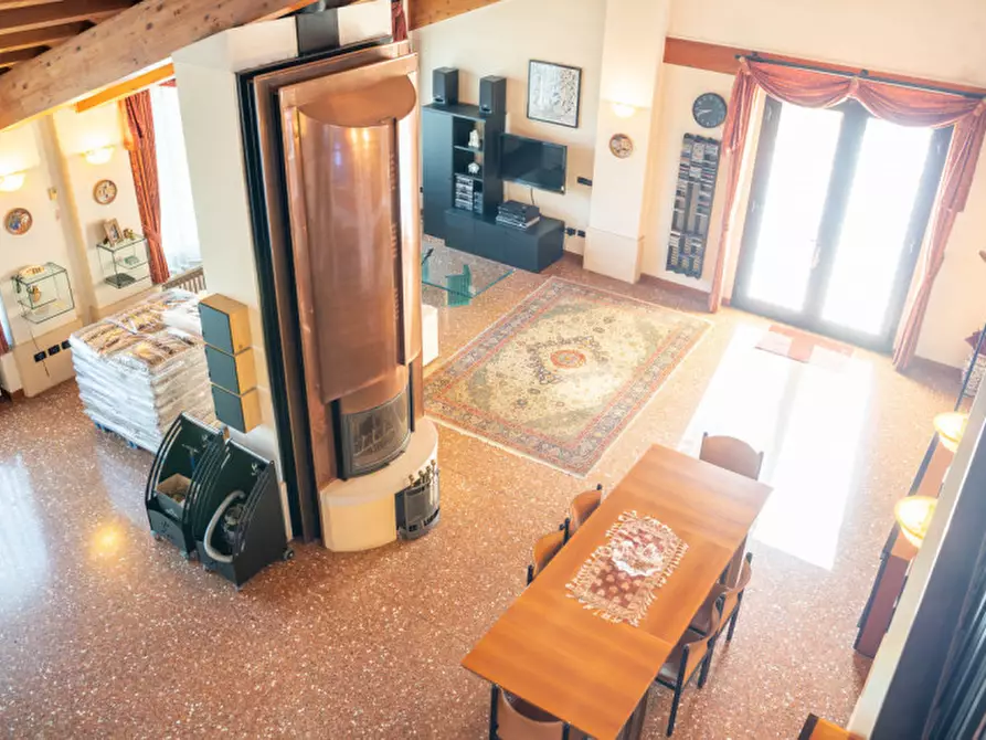 Immagine 28 di Villa in vendita  in Via Padana a Este