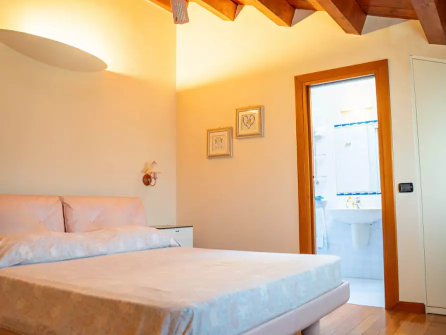 Immagine 32 di Villa in vendita  in Via Padana a Este