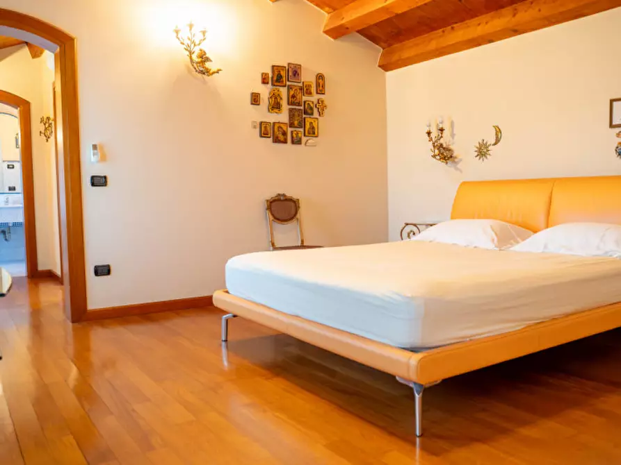 Immagine 34 di Villa in vendita  in Via Padana a Este