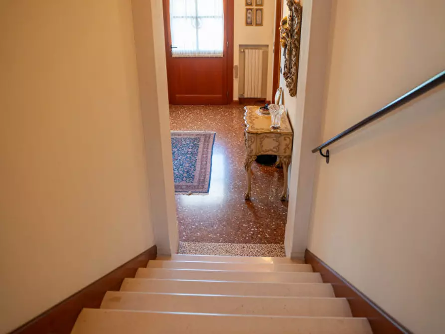 Immagine 36 di Villa in vendita  in Via Padana a Este