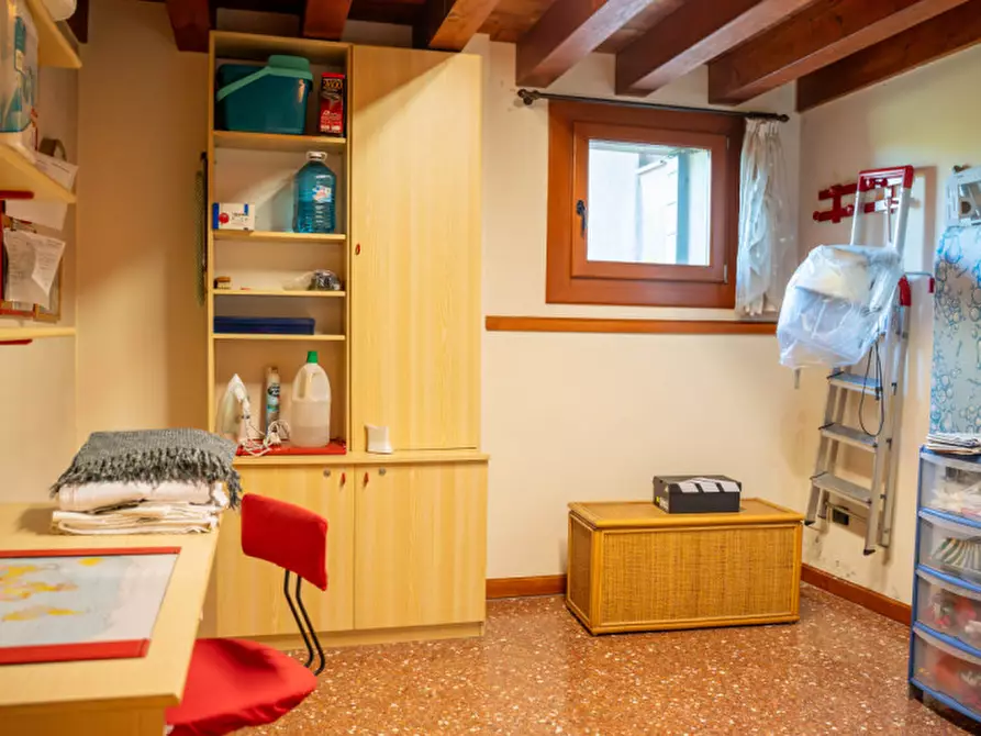 Immagine 38 di Villa in vendita  in Via Padana a Este