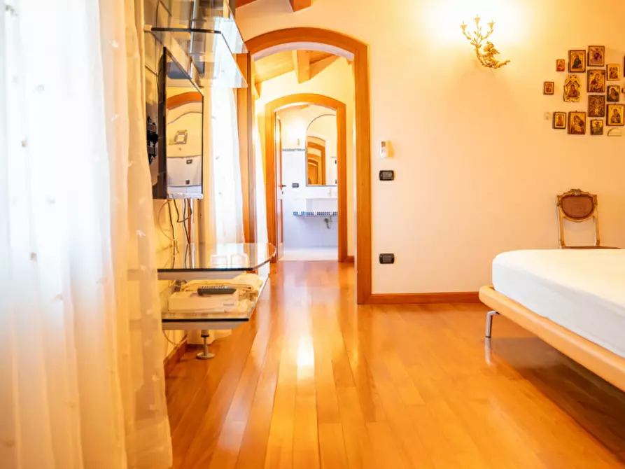 Immagine 44 di Villa in vendita  in Via Padana a Este