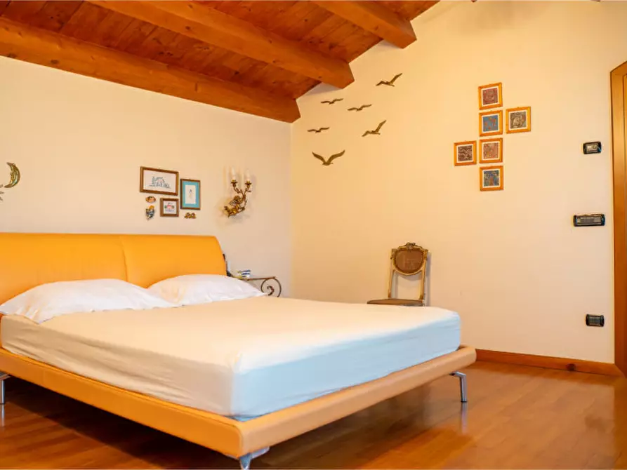 Immagine 45 di Villa in vendita  in Via Padana a Este