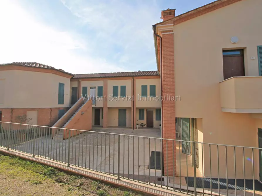 Immagine 13 di Appartamento in vendita  in via della resistenza a Montepulciano