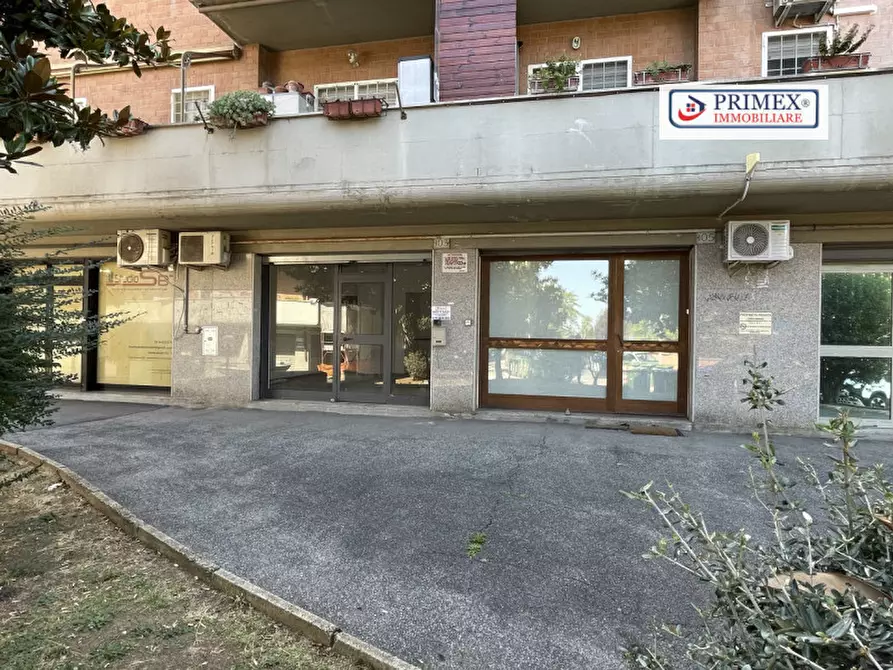 Immagine 1 di Negozio in affitto  in VIA CHERUBINO MALPELI a Roma