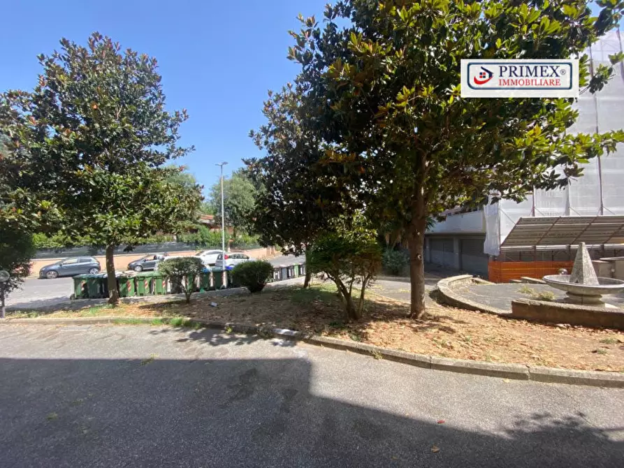 Immagine 12 di Negozio in affitto  in VIA CHERUBINO MALPELI a Roma