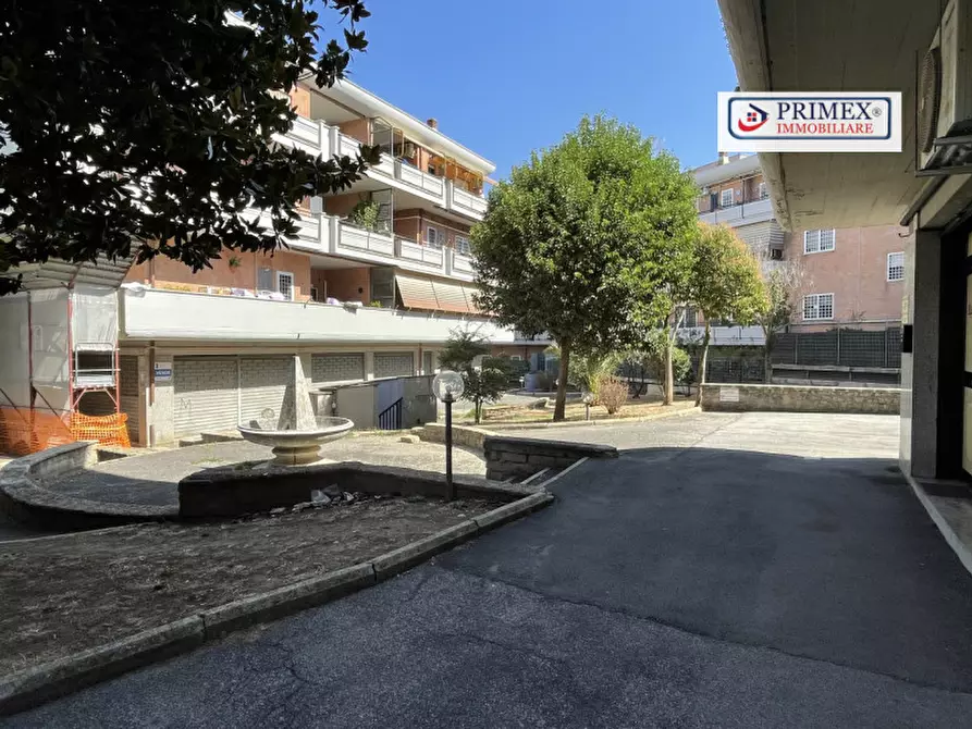 Immagine 50 di Negozio in affitto  in VIA CHERUBINO MALPELI a Roma