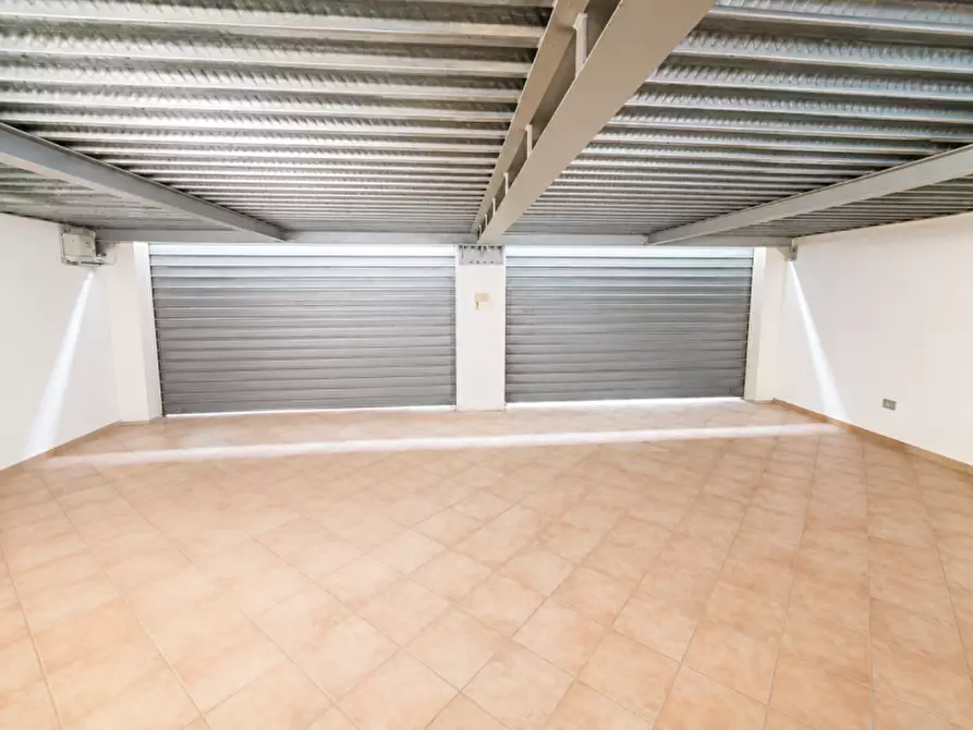 Immagine 9 di Ufficio in vendita  in Via San Marco a Chioggia