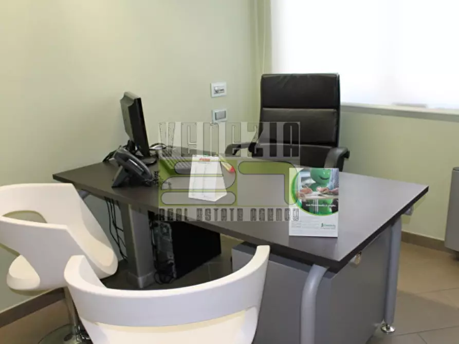 Immagine 11 di Ufficio in vendita  in via Galilei a Avola