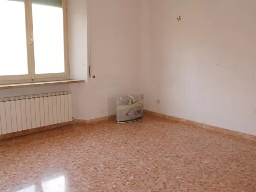 Immagine 9 di Appartamento in vendita  a Sassoferrato