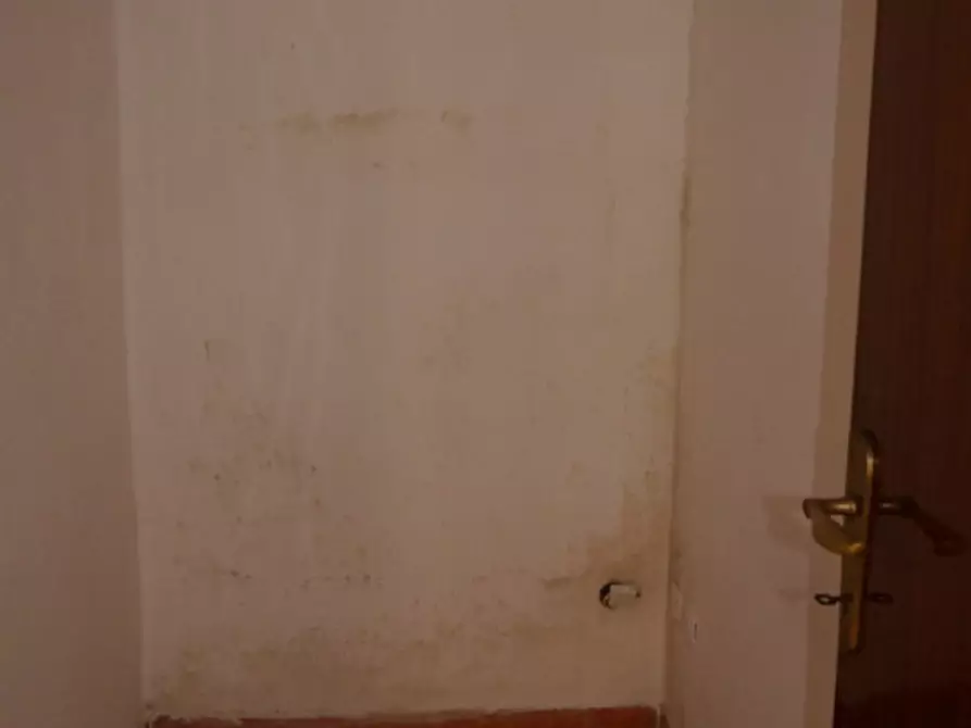 Immagine 16 di Appartamento in vendita  a Sassoferrato