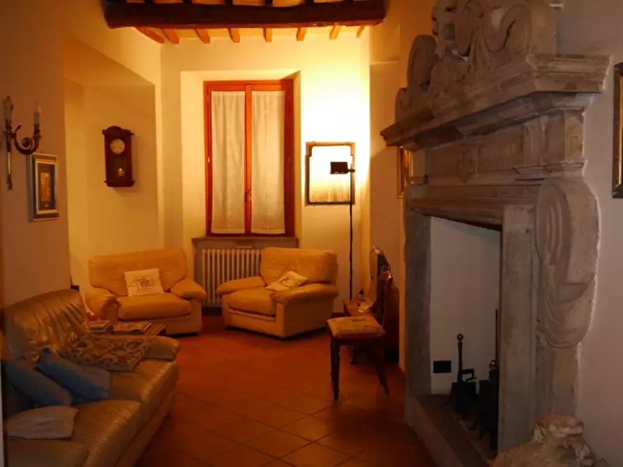 Immagine 1 di Appartamento in vendita  a Sassoferrato