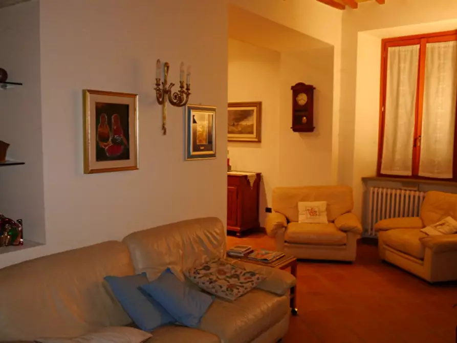 Immagine 2 di Appartamento in vendita  a Sassoferrato