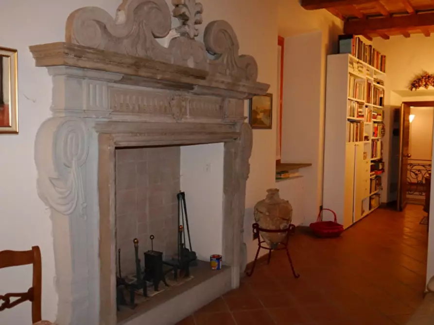 Immagine 22 di Appartamento in vendita  a Sassoferrato