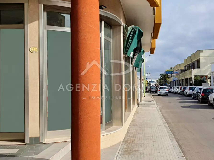 Immagine 8 di Negozio in vendita  in Via Quarta a Racale