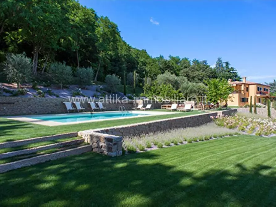 Immagine 1 di Villa in vendita  in Via Roma a Teolo