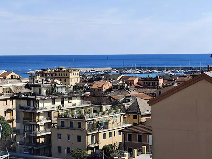 Immagine 1 di Appartamento in vendita  in salita sant'agostino 15 a Rapallo