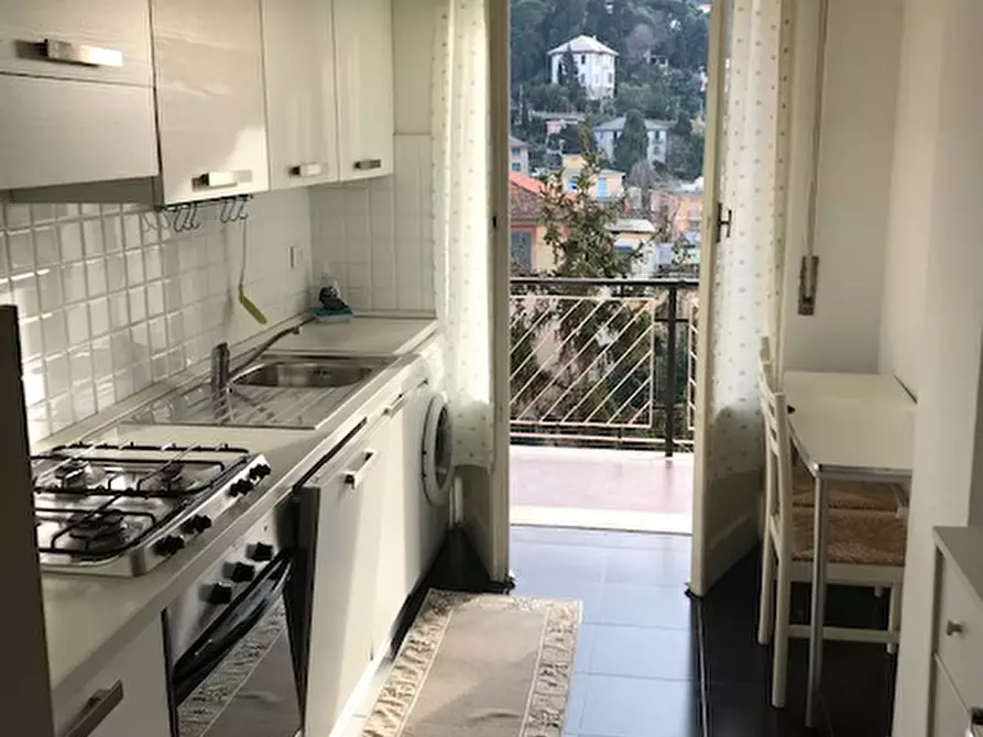 Immagine 5 di Appartamento in vendita  in salita sant'agostino a Rapallo