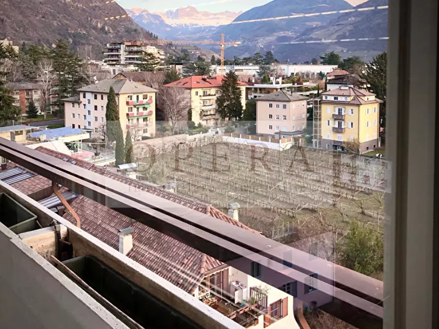 Immagine 1 di Attico in affitto  in via Guncina a Bolzano