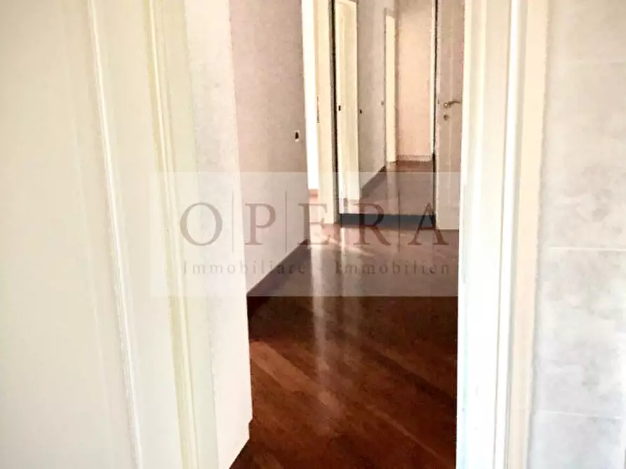 Immagine 3 di Attico in affitto  in via Guncina a Bolzano