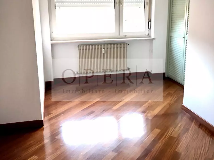 Immagine 8 di Attico in affitto  in via Guncina a Bolzano