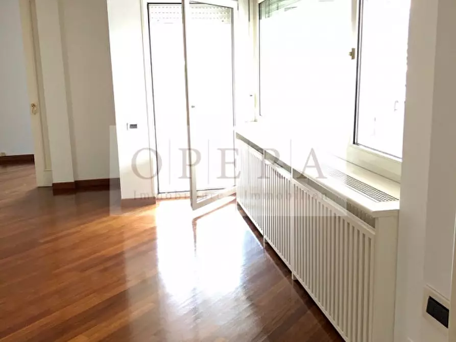 Immagine 13 di Attico in affitto  in via Guncina a Bolzano