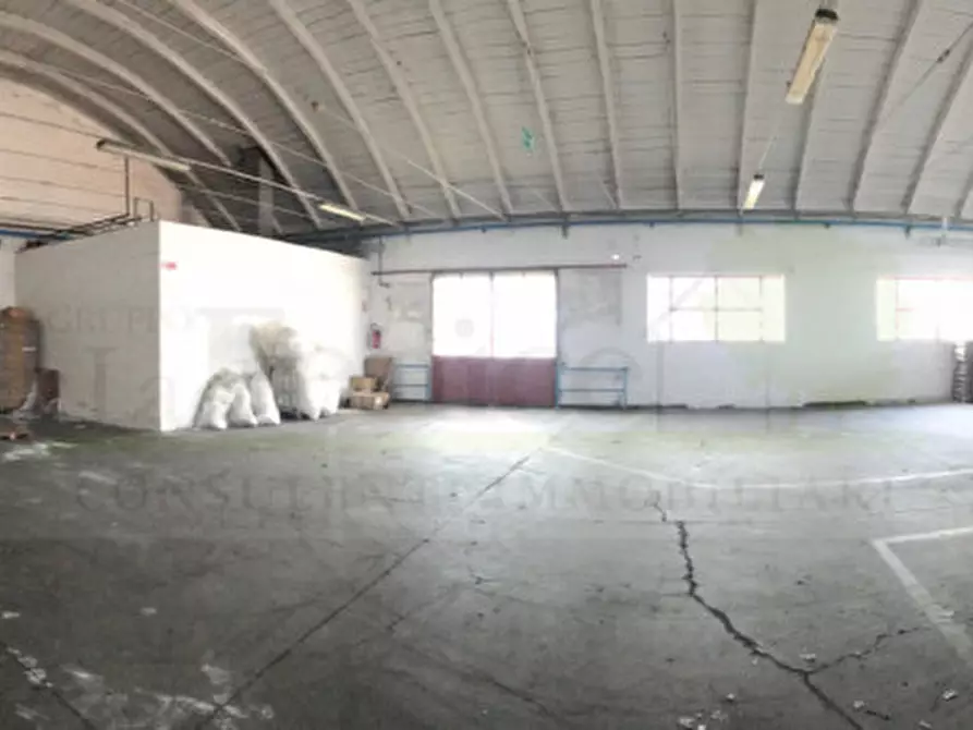 Immagine 2 di Capannone industriale in vendita  in Piubega a Piubega