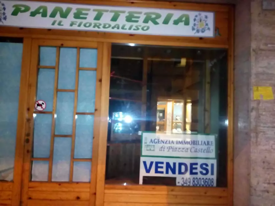 Immagine 1 di Negozio in vendita  in via Rialto  38 a Camposampiero