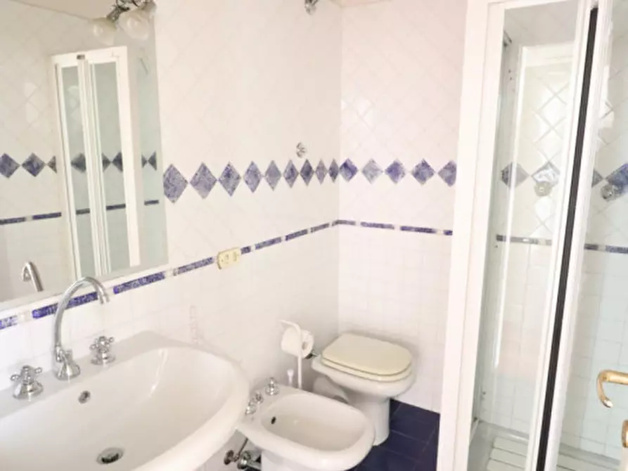 Immagine 24 di Appartamento in vendita  in via trento a Montevarchi