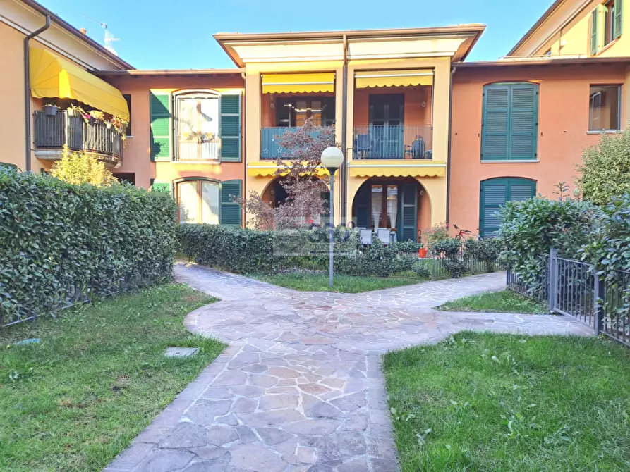 Immagine 1 di Appartamento in vendita  in Via Salvi a Rodengo-Saiano
