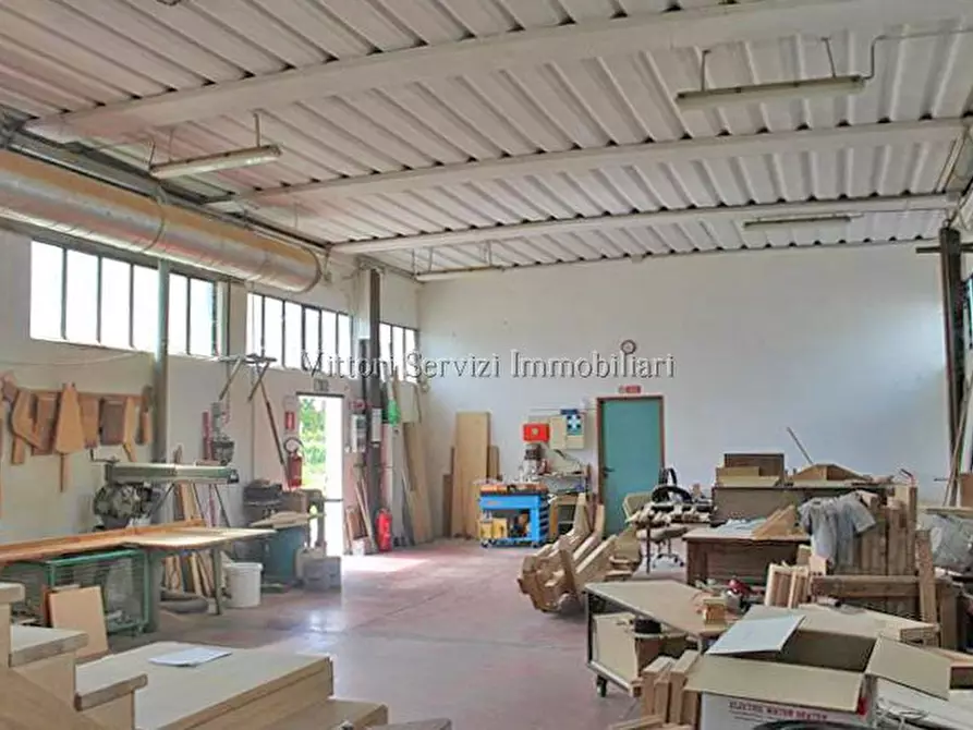 Immagine 3 di Capannone industriale in vendita  in via traversa valdichiana est a Torrita Di Siena