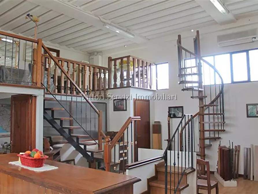 Immagine 5 di Capannone industriale in vendita  in via traversa valdichiana est a Torrita Di Siena