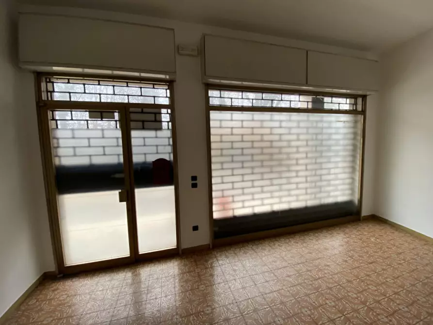 Immagine 10 di Negozio in vendita  a Stra
