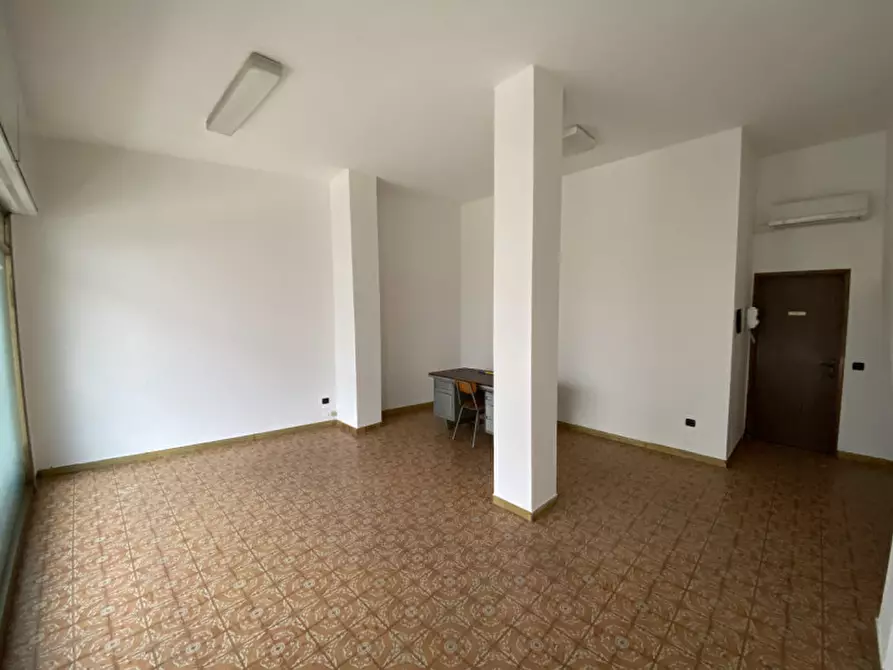 Immagine 1 di Ufficio in vendita  a Stra