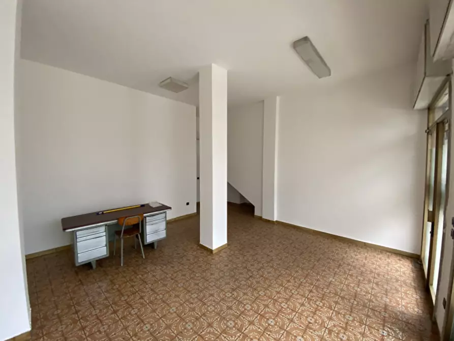 Immagine 4 di Ufficio in vendita  a Stra