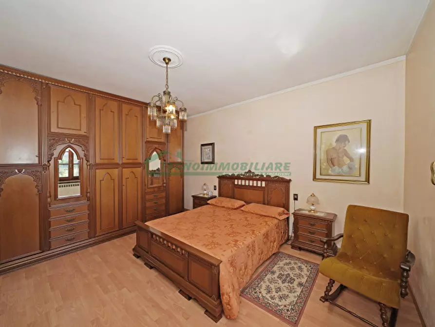 Immagine 12 di Villa in vendita  a Gavardo