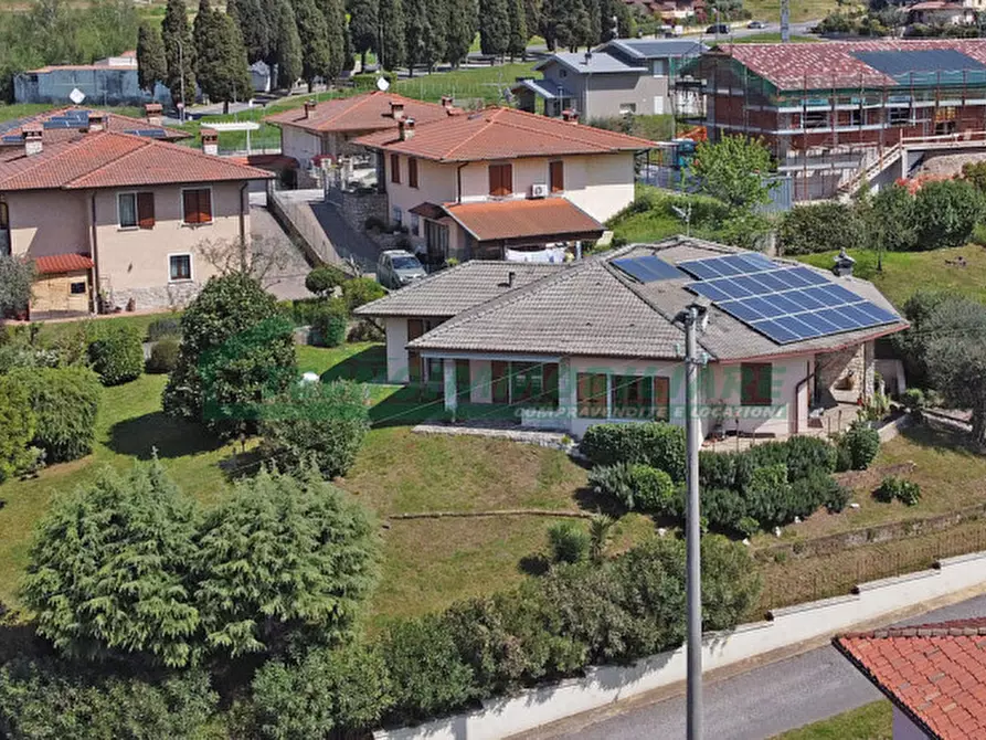 Immagine 14 di Villa in vendita  a Gavardo